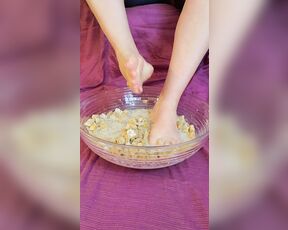 Foot Fetish Food Porn - Feet in a Giant Bowl of Wet Cereal