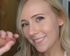 Marissa Sweet Loves Sucking Big Cocks Until They Cum on Her Face