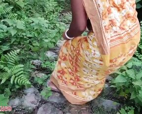 I Fucked Indian Woman While Walking in the Forest